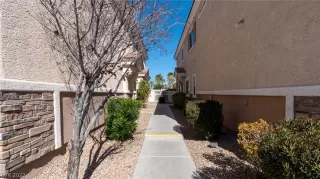 Photo #2: 2372174 Listing