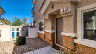 Photo #3: 2372174 Listing