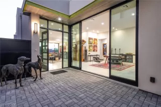 Photo #6: 2372207 Listing