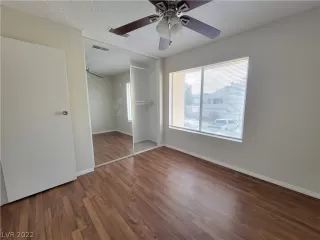 Photo #4: 2372253 Listing