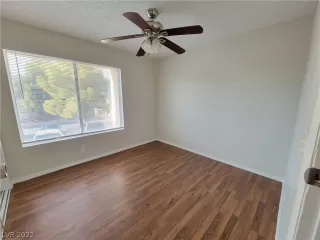 Photo #5: 2372253 Listing