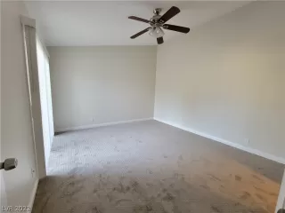 Photo #6: 2372253 Listing