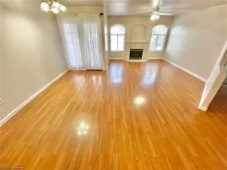 Photo #1: 2372258 Listing 