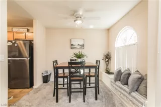 Photo #4: 2372268 Listing