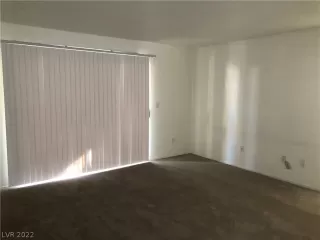 Photo #3: 2372321 Listing 