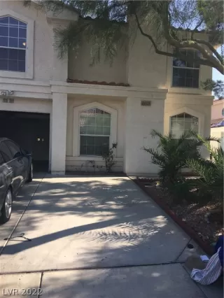 Photo #1: 2372324 Listing 