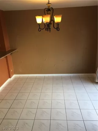 Photo #5: 2372324 Listing 