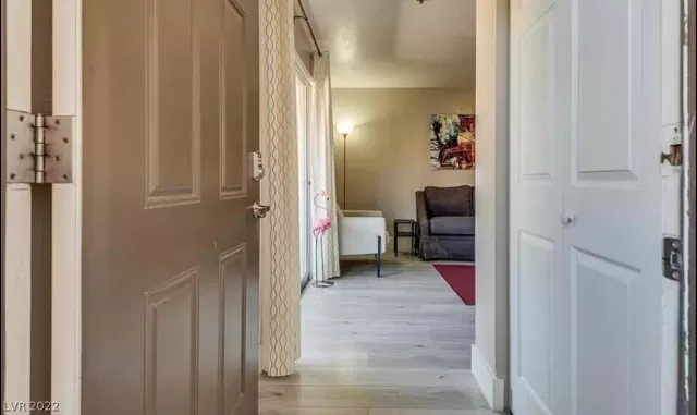 MLS: 2372358 Condo For Sale