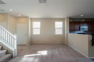 Photo #2: 2372367 Listing