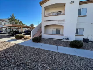 Photo #2: 2372393 Listing