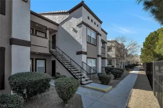 Photo #1: 2372440 Listing