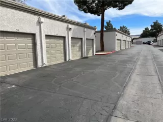 Photo #5: 2372466 Listing 