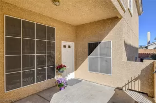 Photo #5: 2372474 Listing
