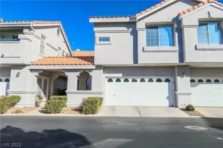 Photo #1: 2372526 Listing