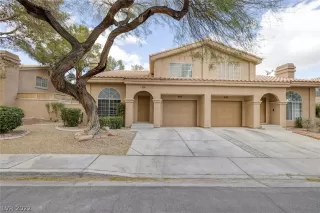 Photo #1: 2372527 Listing