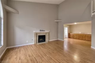 Photo #3: 2372527 Listing