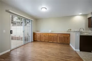 Photo #6: 2372527 Listing