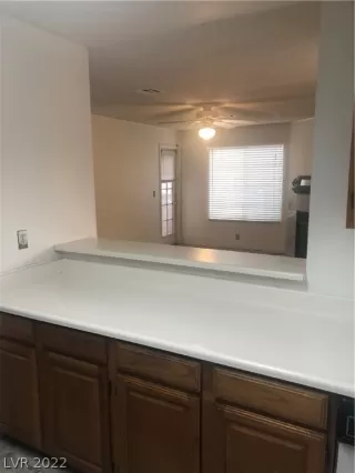 Photo #6: 2372550 Listing