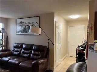 Photo #2: 2372560 Listing