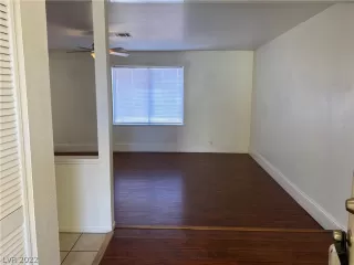 Photo #2: 2372564 Listing 