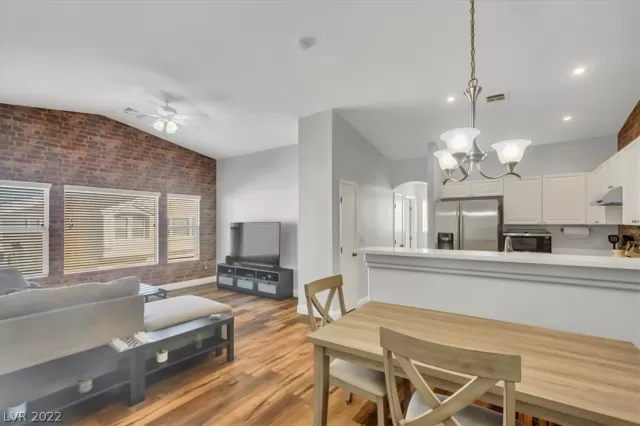 MLS: 2372621 Condo For Sale