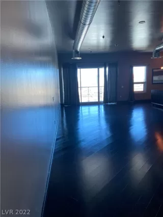 Photo #1: 2372661 Listing 