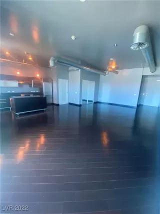 Photo #4: 2372661 Listing 