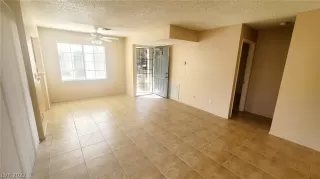 Photo #3: 2372681 Listing 