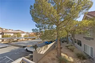 Photo #5: 2372686 Listing