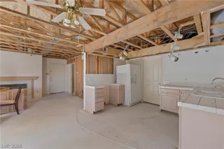 Photo #6: 2372686 Listing