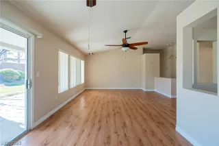 Photo #2: 2372688 Listing