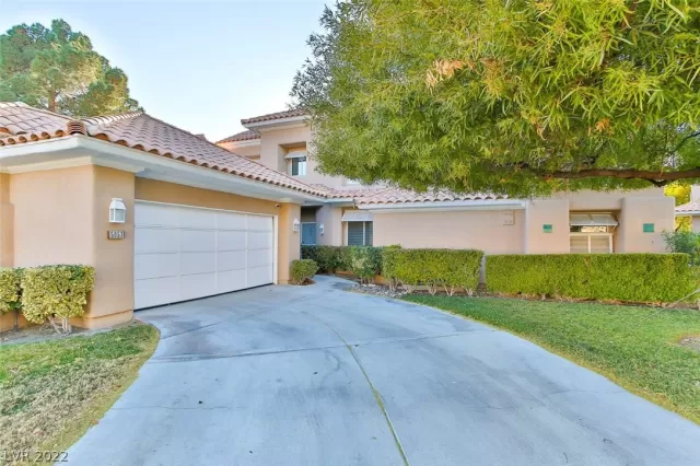 MLS: 2372689 Condo For Sale