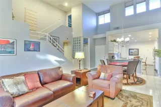 Photo #1: 2372689 Listing 