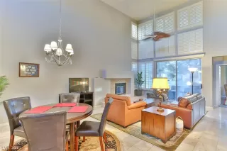 Photo #2: 2372689 Listing 