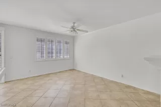 Photo #2: 2372700 Listing 