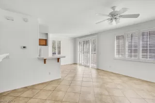 Photo #3: 2372700 Listing 