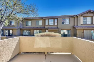 Photo #4: 2372700 Listing 