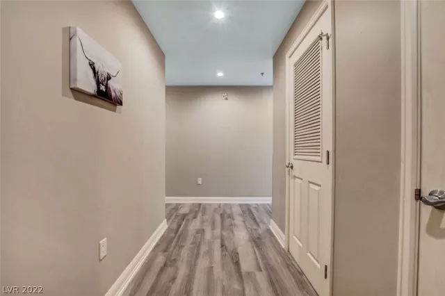 MLS: 2372731 Condo For Sale