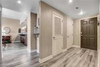 Photo #1: 2372731 Listing