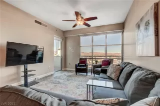 Photo #5: 2372731 Listing