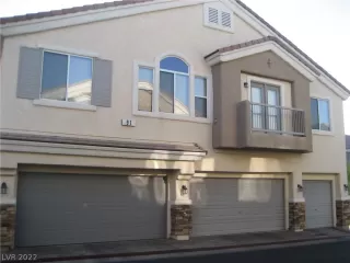 Photo #1: 2372765 Listing 