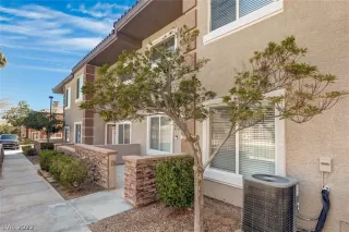 Photo #2: 2372773 Listing 