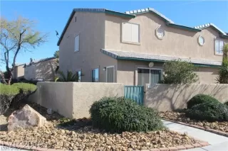 Photo #2: 2372840 Listing