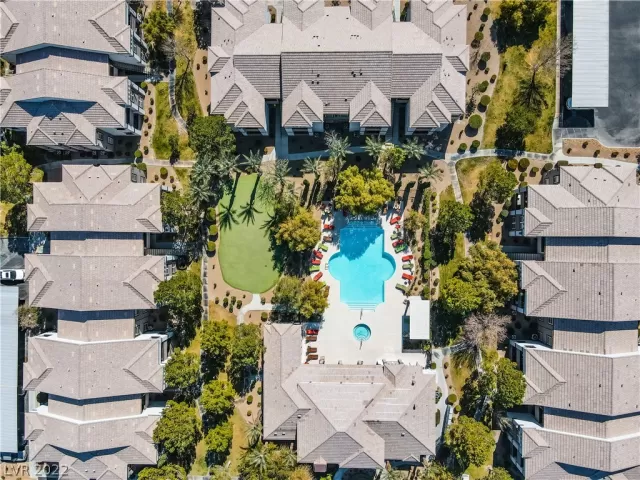 MLS: 2372857 Condo For Sale