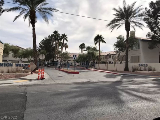 MLS: 2372888 Condo For Sale