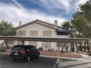 Photo #2: 2372888 Listing