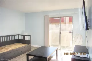 Photo #3: 2372889 Listing 