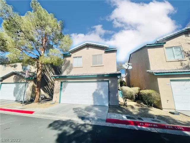 MLS: 2372891 Condo For Sale