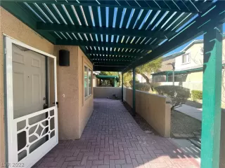 Photo #3: 2372891 Listing