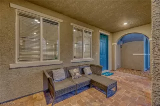 Photo #4: 2372923 Listing